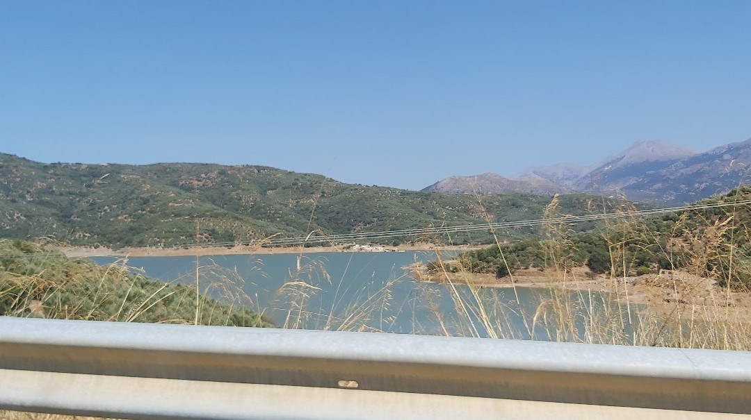 Aposelemis Dam-Potamies必去景点