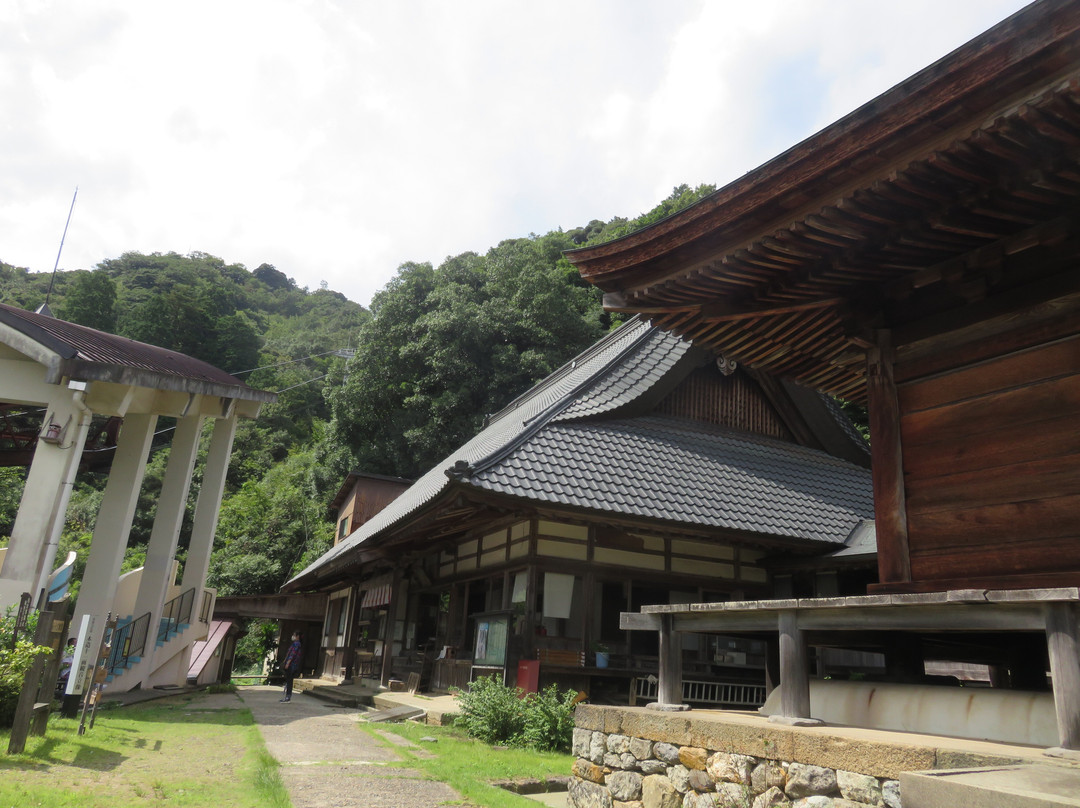 Onsenji Temple-丰冈市必去景点