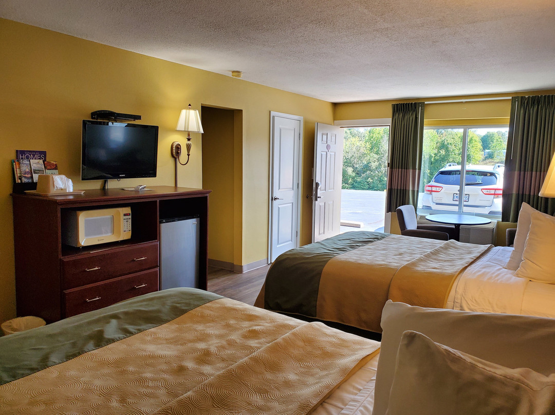 Relax Inn & Suites主图