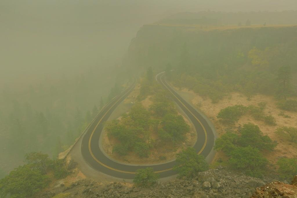 Rowena Crest Viewpoint景点图片