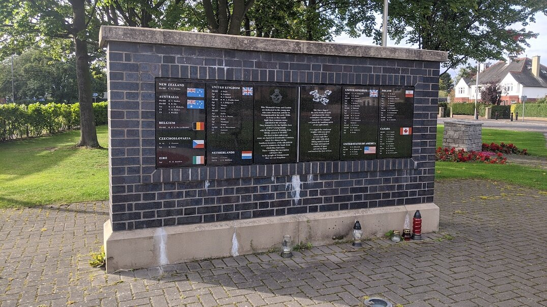 Grangemouth Spitfire Memorial-Grangemouth必去景点