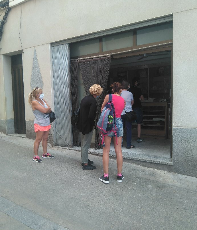 Forn De Pa Capdevila-Camarasa必去景点