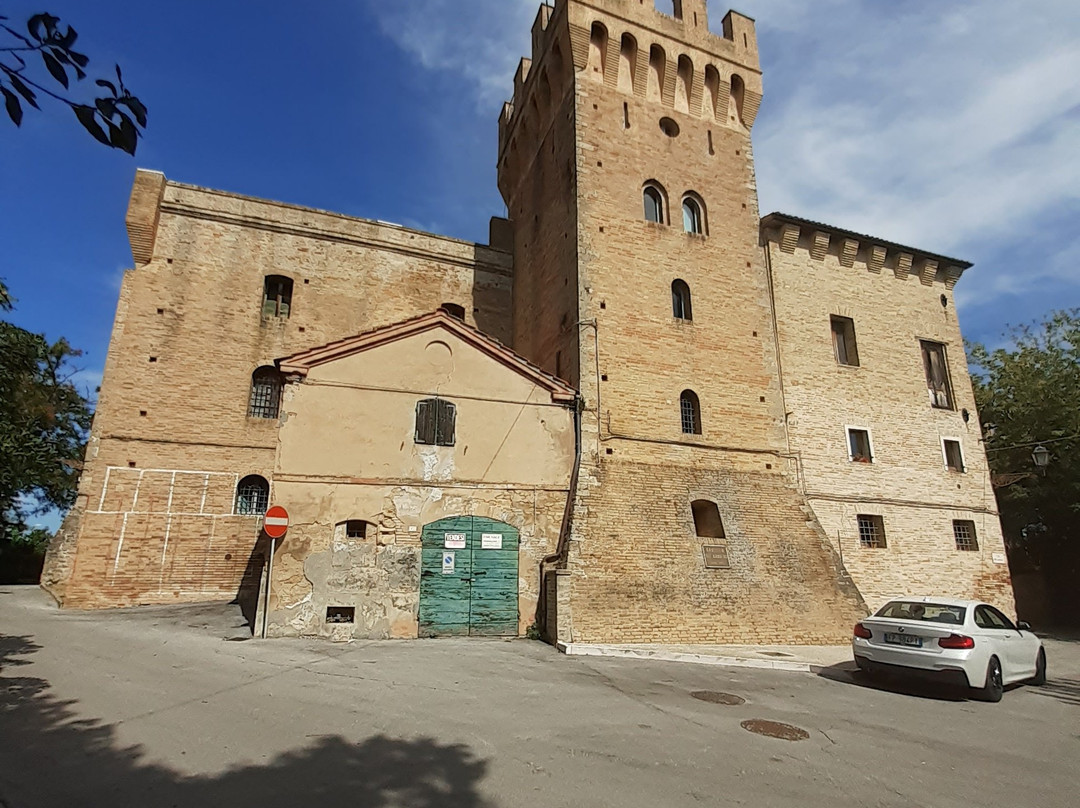 Castello del Cassero-Camerata Picena必去景点