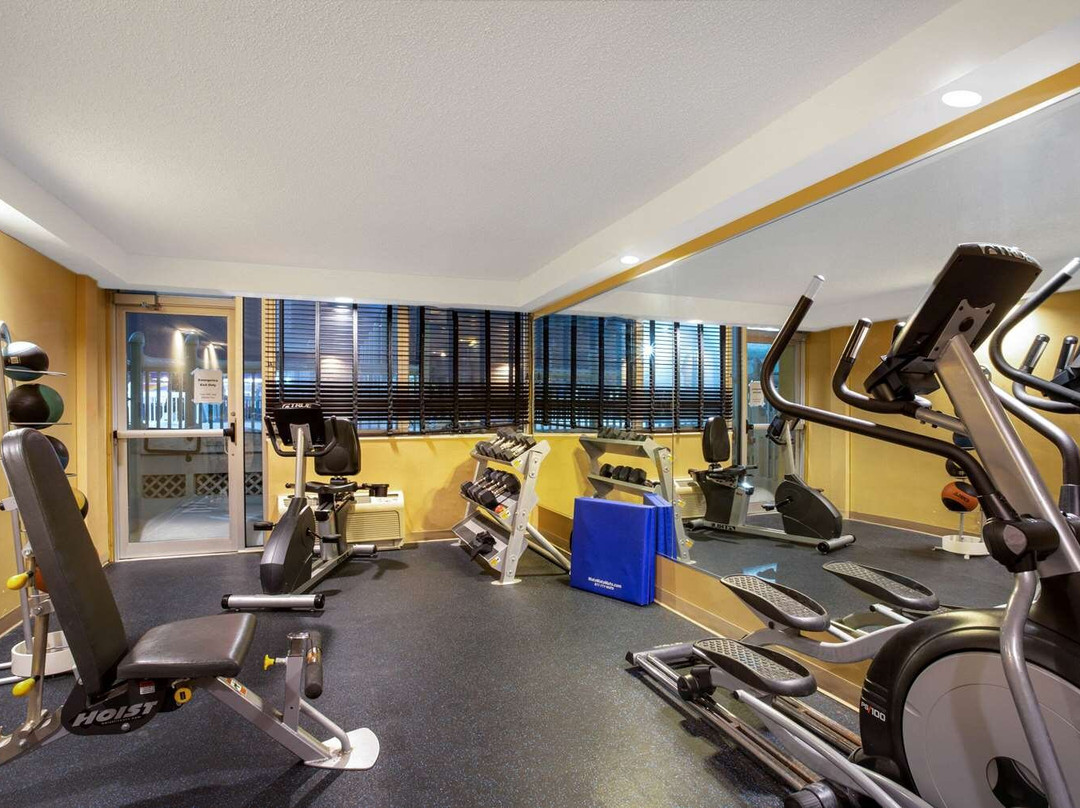 曼彻斯特拉昆塔套房酒店主图