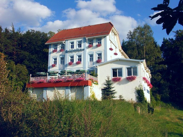 Waldhotel & Restaurant Bergschlosschen