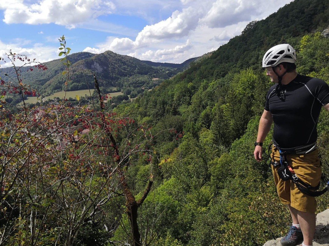 Via Ferrata des Baumes du Verneau景点图片