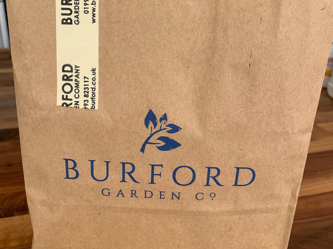 Burford Garden Center景点图片