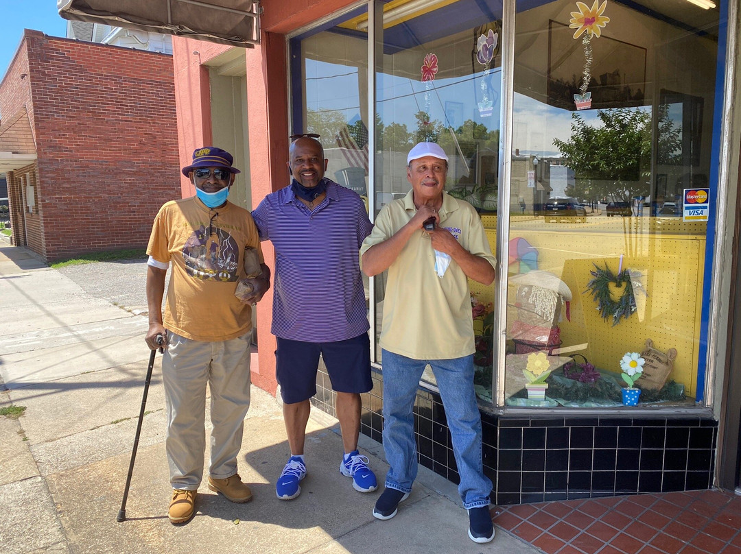 Planters Peanut Center-Suffolk必去景点