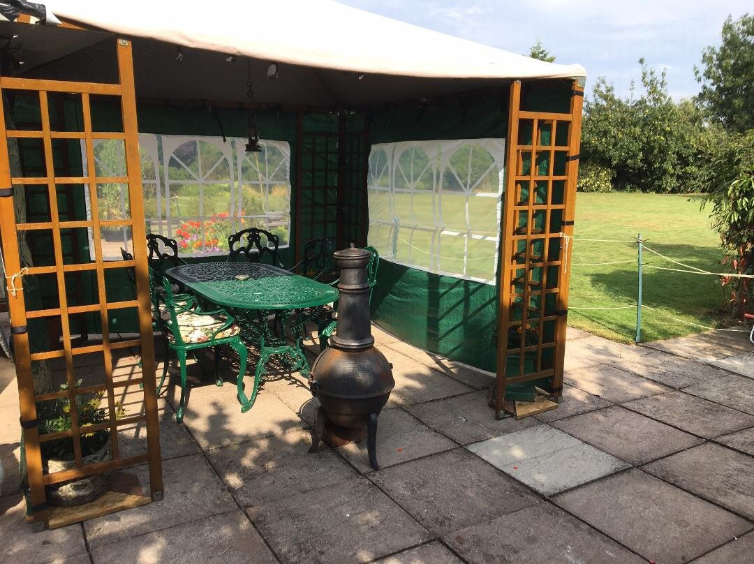 Castle Farmhouse Bed and Breakfast主图