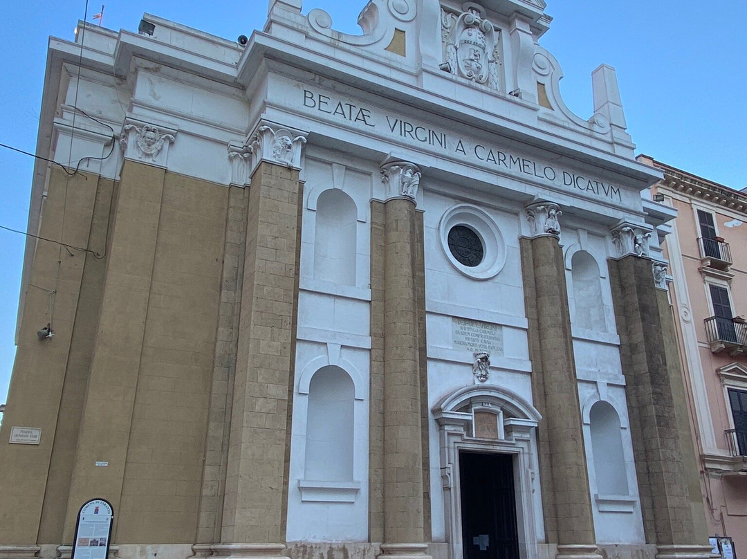 Chiesa del Carmine-塔兰托必去景点