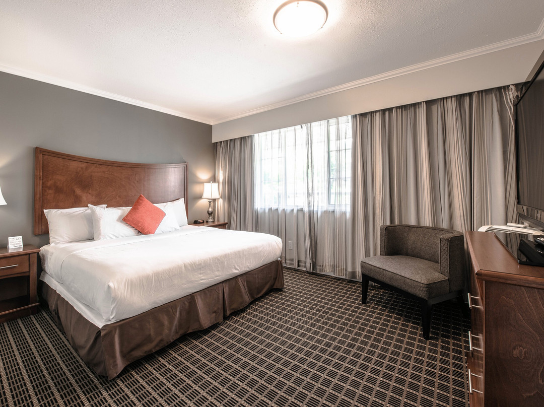 Gibsons Garden Hotel主图