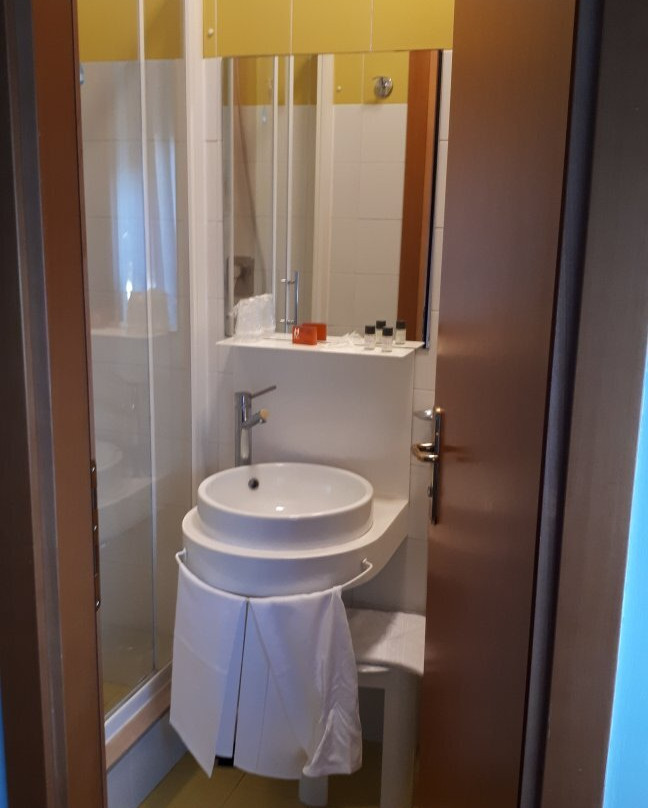 克拉丽奇酒店主图