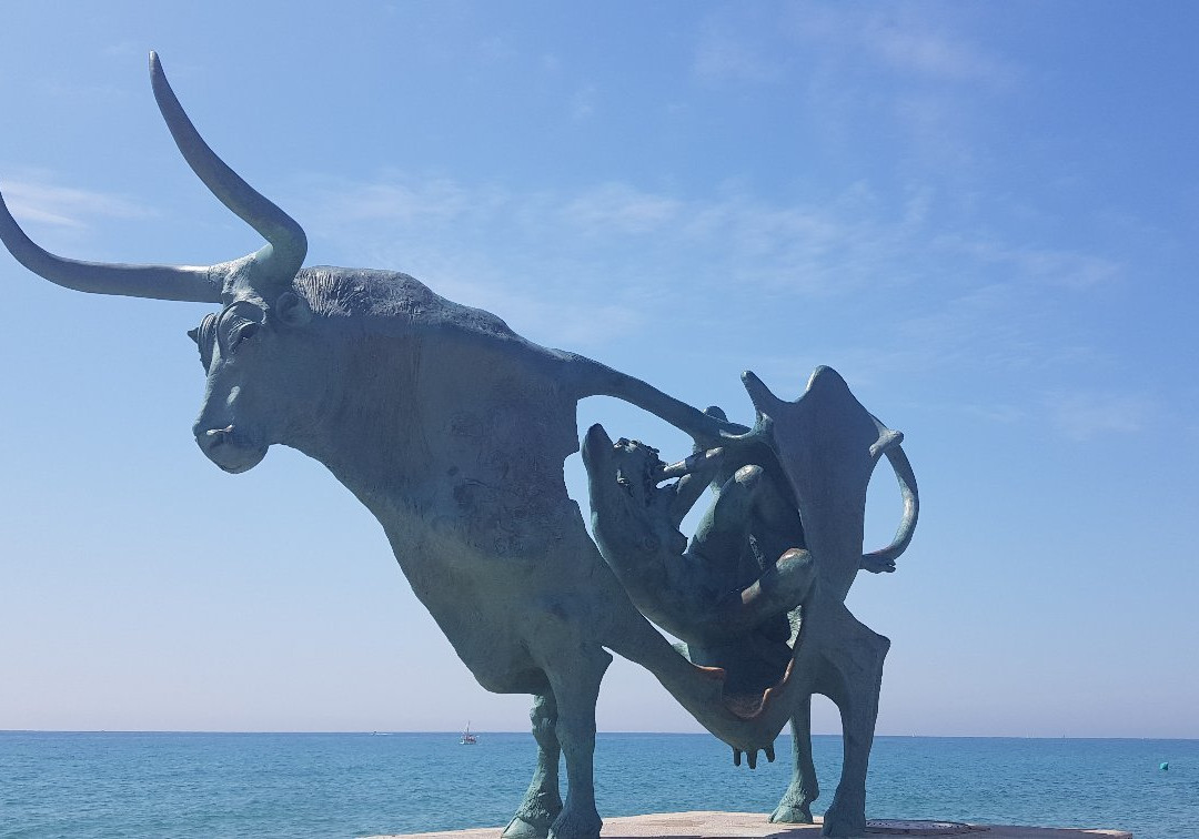 Pasífae-比利亚努埃瓦－赫尔特鲁必去景点