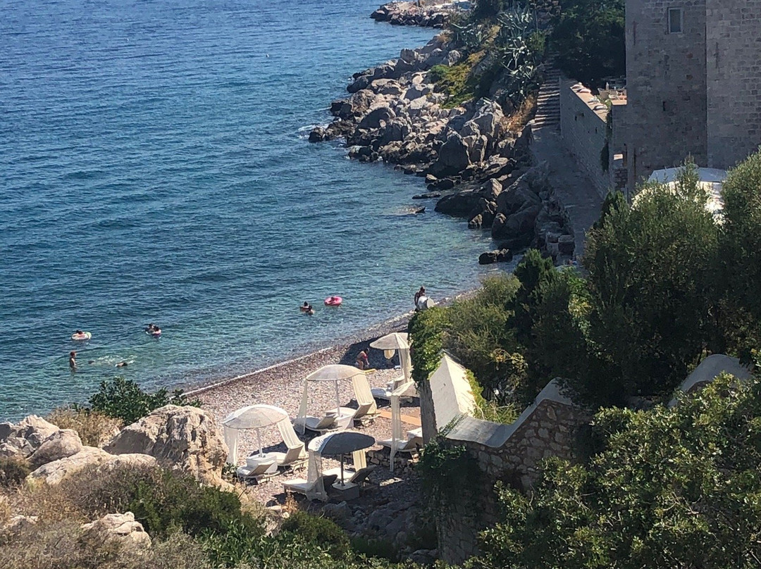 Mikro Kamini-Hydra必去景点