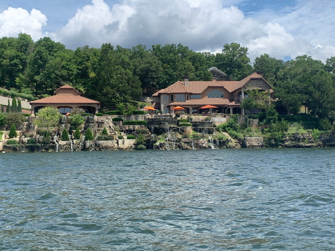 Paradise Marina and Watersports景点图片