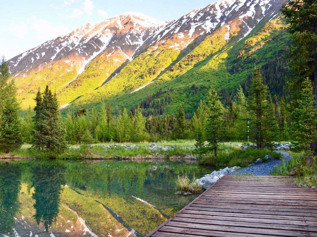燕鸥湖旅馆主图