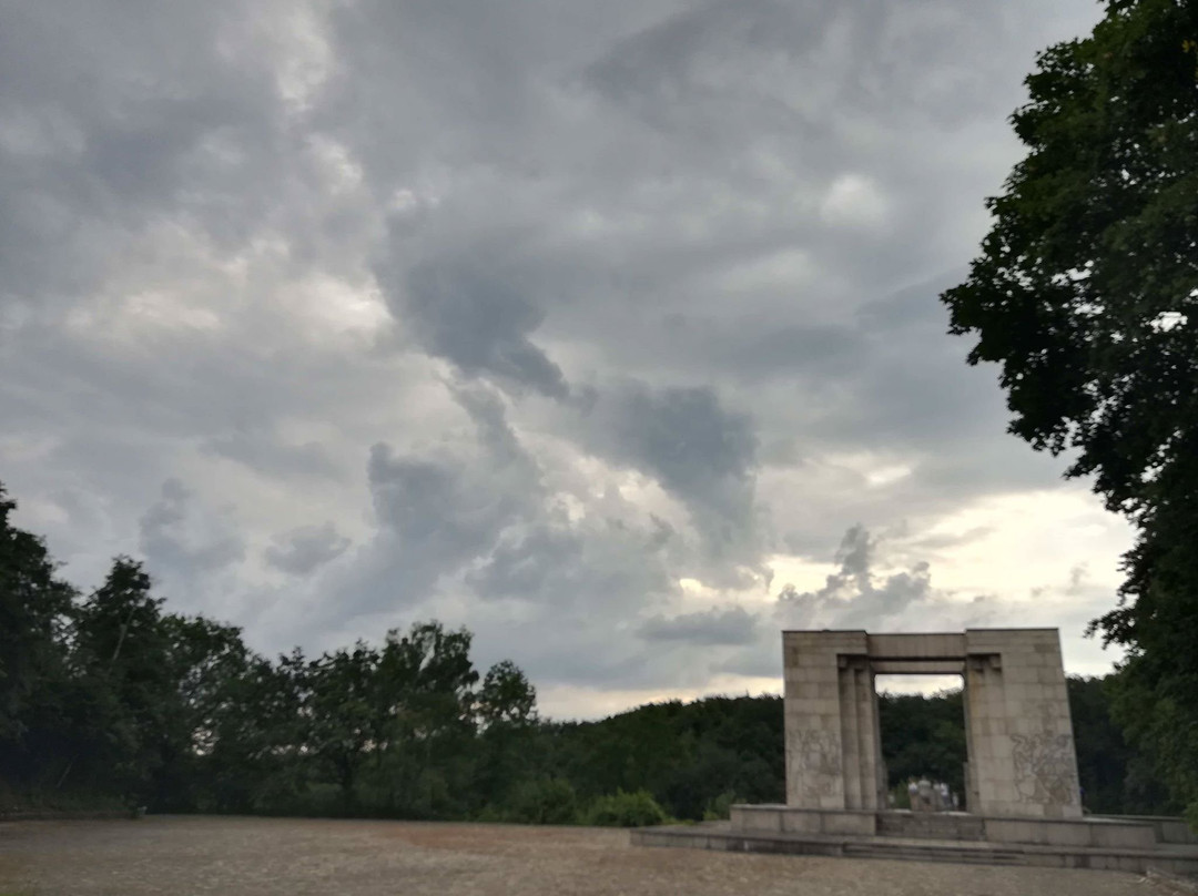 Amphitheatre on St. Anne's Mountain景点图片