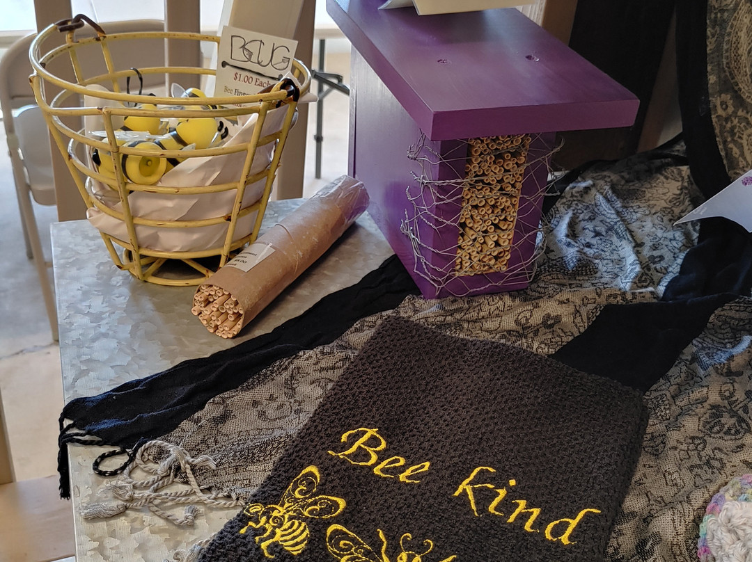 Bushtail Creek Unique Gifts景点图片