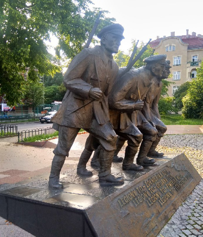Jozef Pilsudski Statue-克拉科夫必去景点