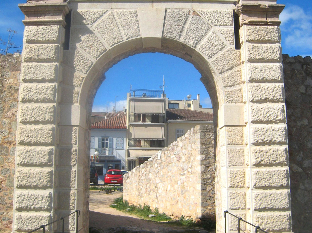 Land Gate-纳夫普利翁必去景点