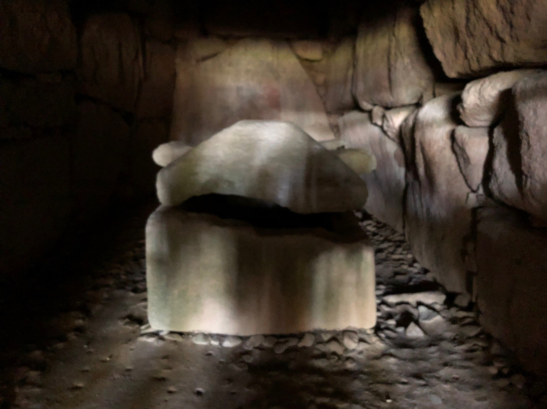 Komorizuka Ancient Tomb景点图片