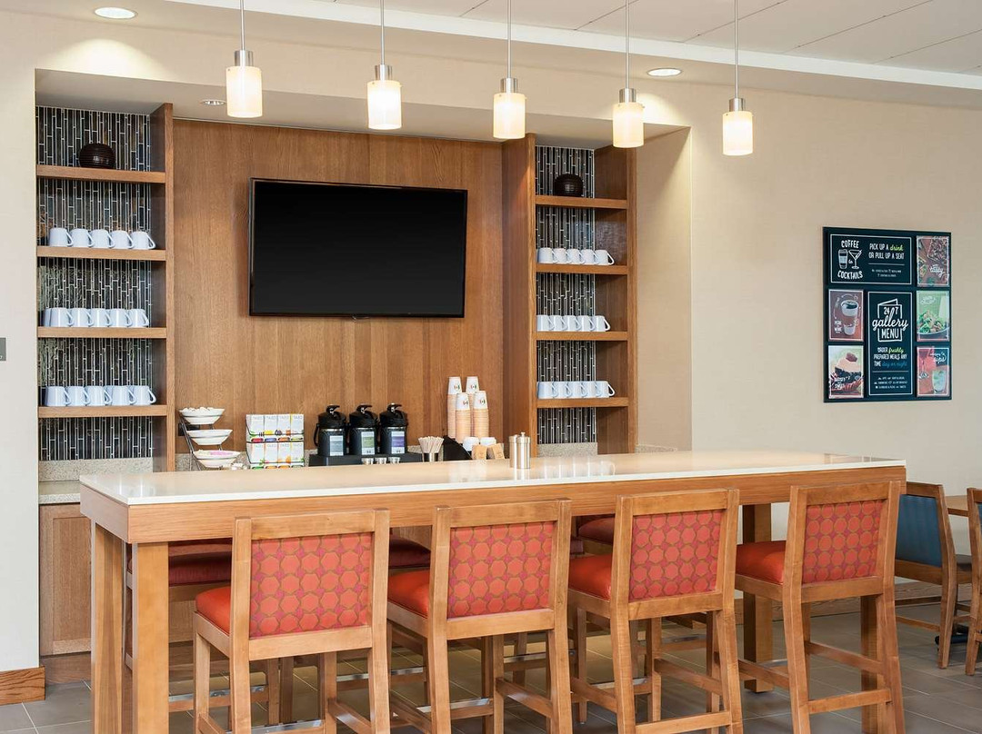 哈亚特帕拉斯香滨/厄巴纳酒店主图