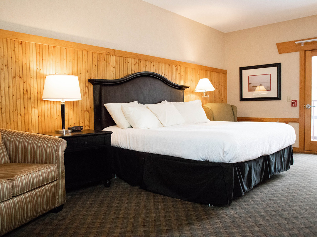 Heartwood Resort主图