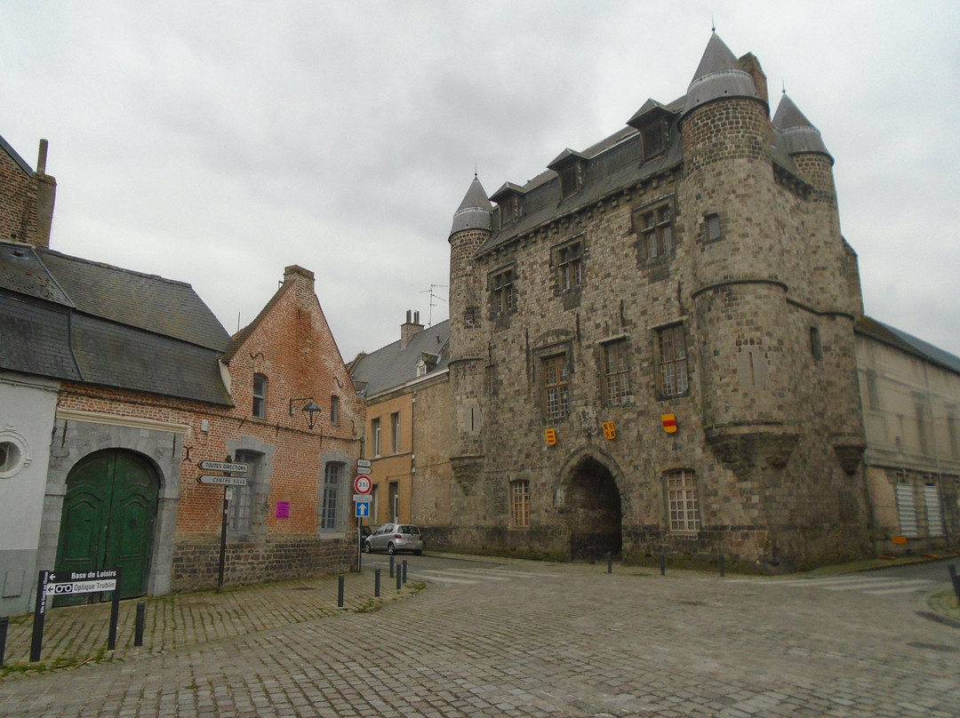 Eglise Saint-Wasnon-Conde-sur-l'Escaut必去景点