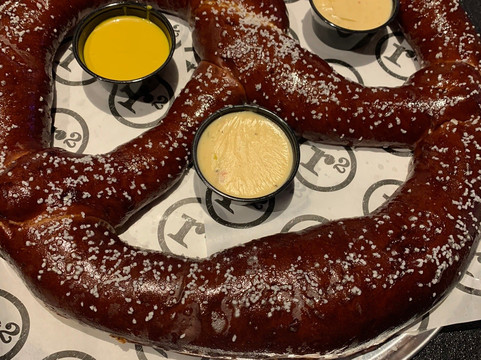 Up Your Alley-Schererville必去景点