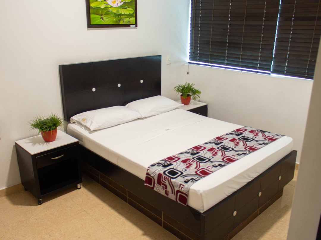 Hotel Central Plaza Medellin主图