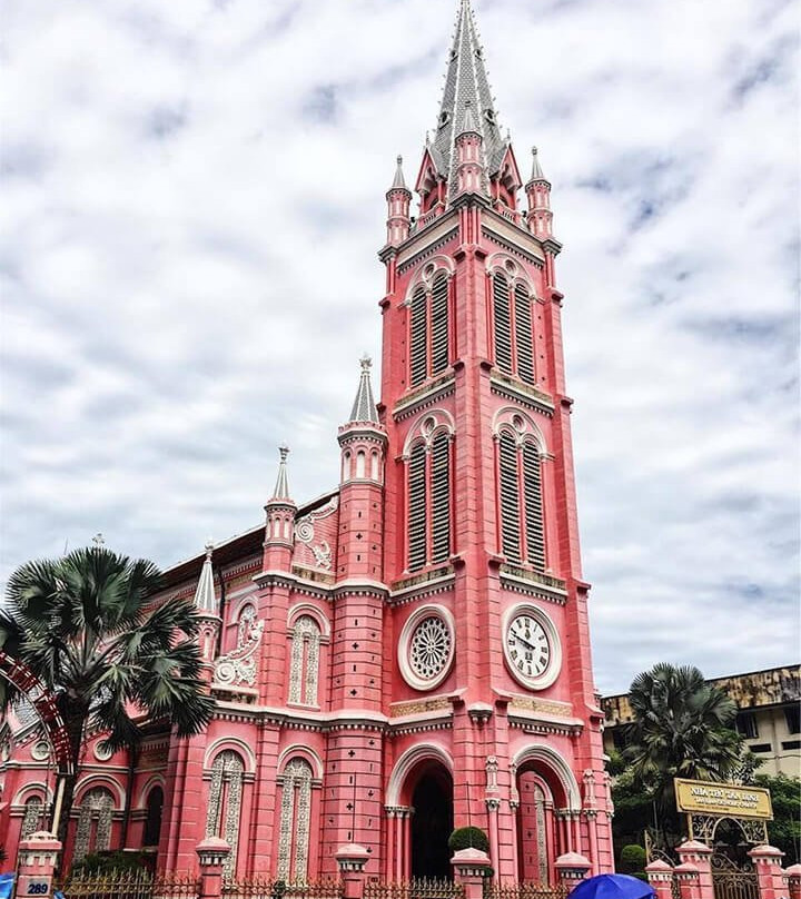 耶稣圣心堂-胡志明市必去景点