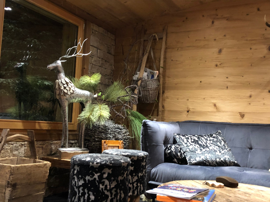 领小屋酒店主图