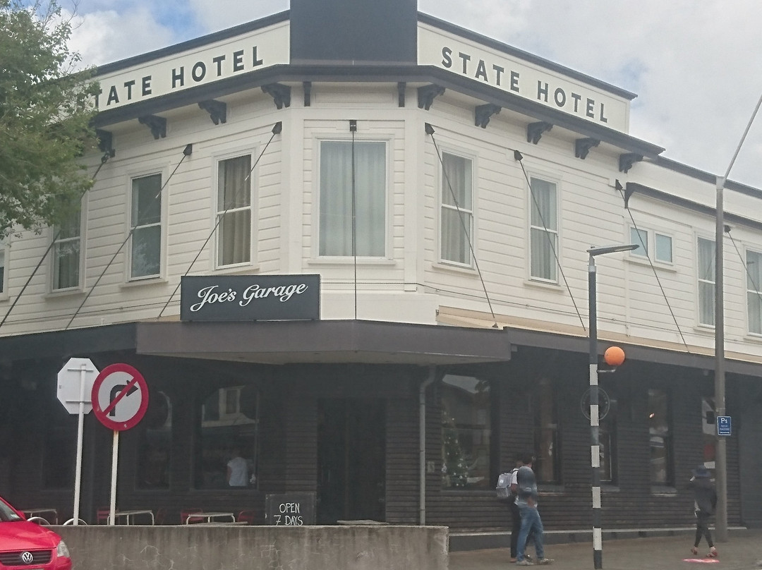 The State Hotel主图