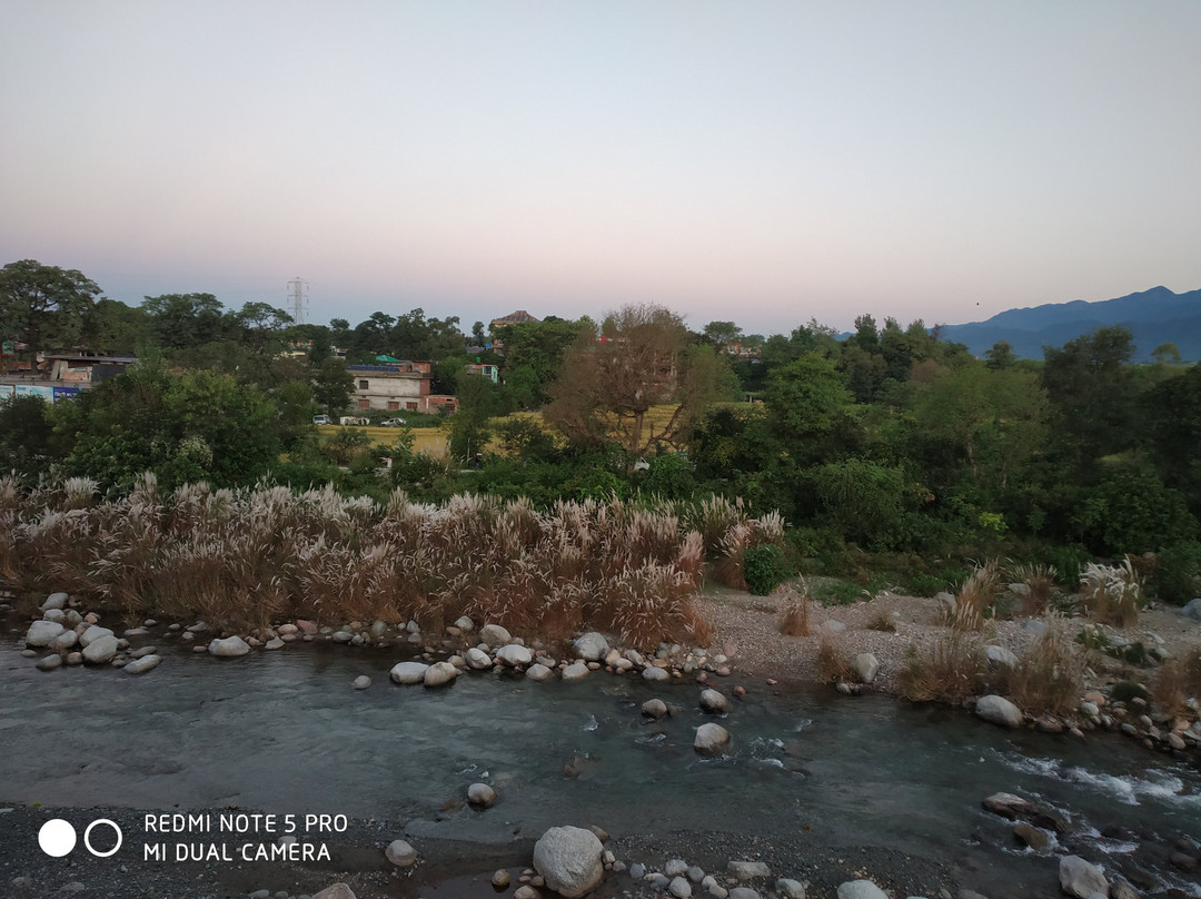 Hotel River Retreat主图