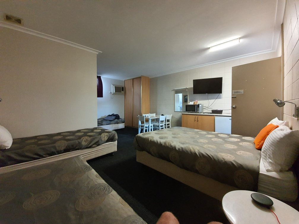 Poinsettia Motel主图