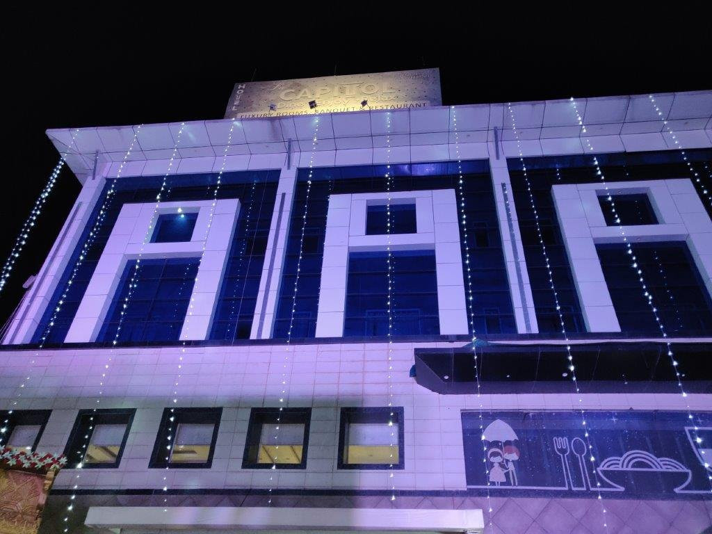Hotel La Capitol主图