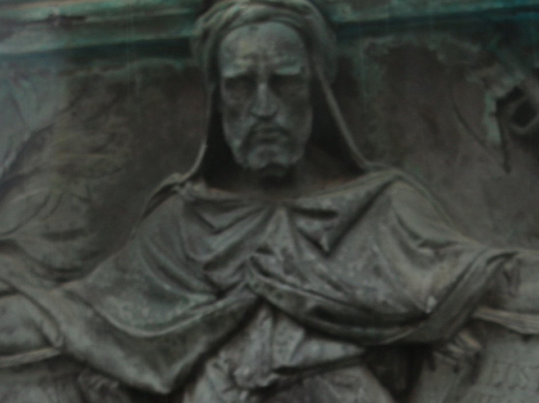 Statue du Génie de la Navigation-土伦必去景点