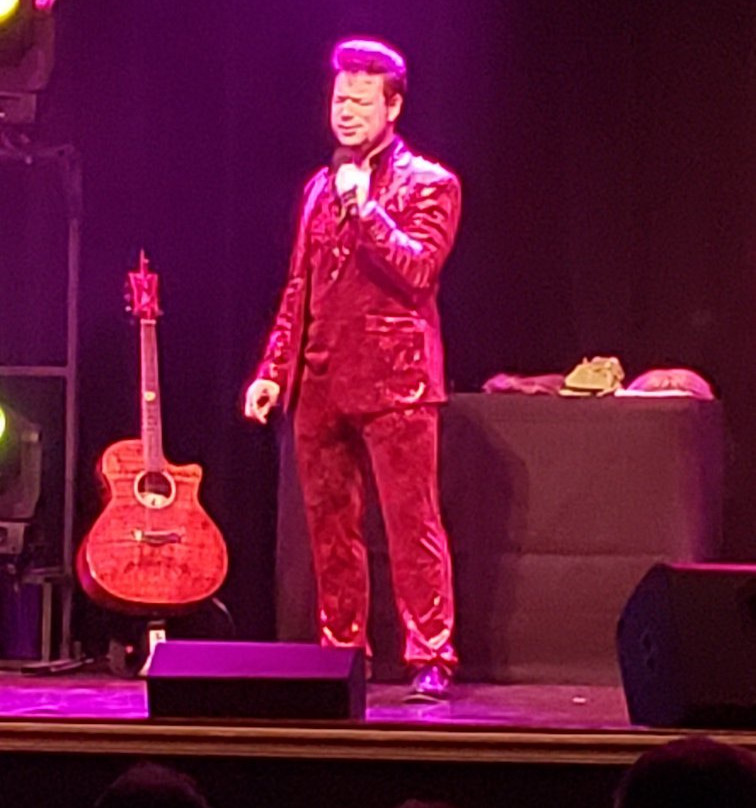 Mike Walker Lasting Impressions-布兰森必去景点