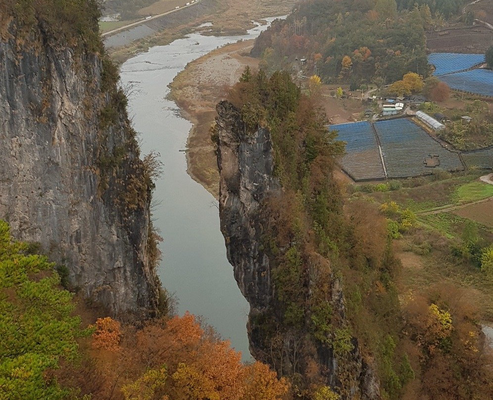 Seondol Cliff-宁越郡必去景点