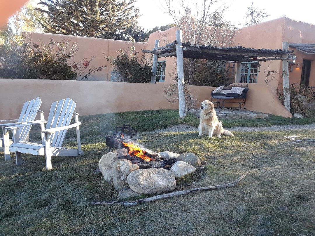 Old Taos Guesthouse B&B主图