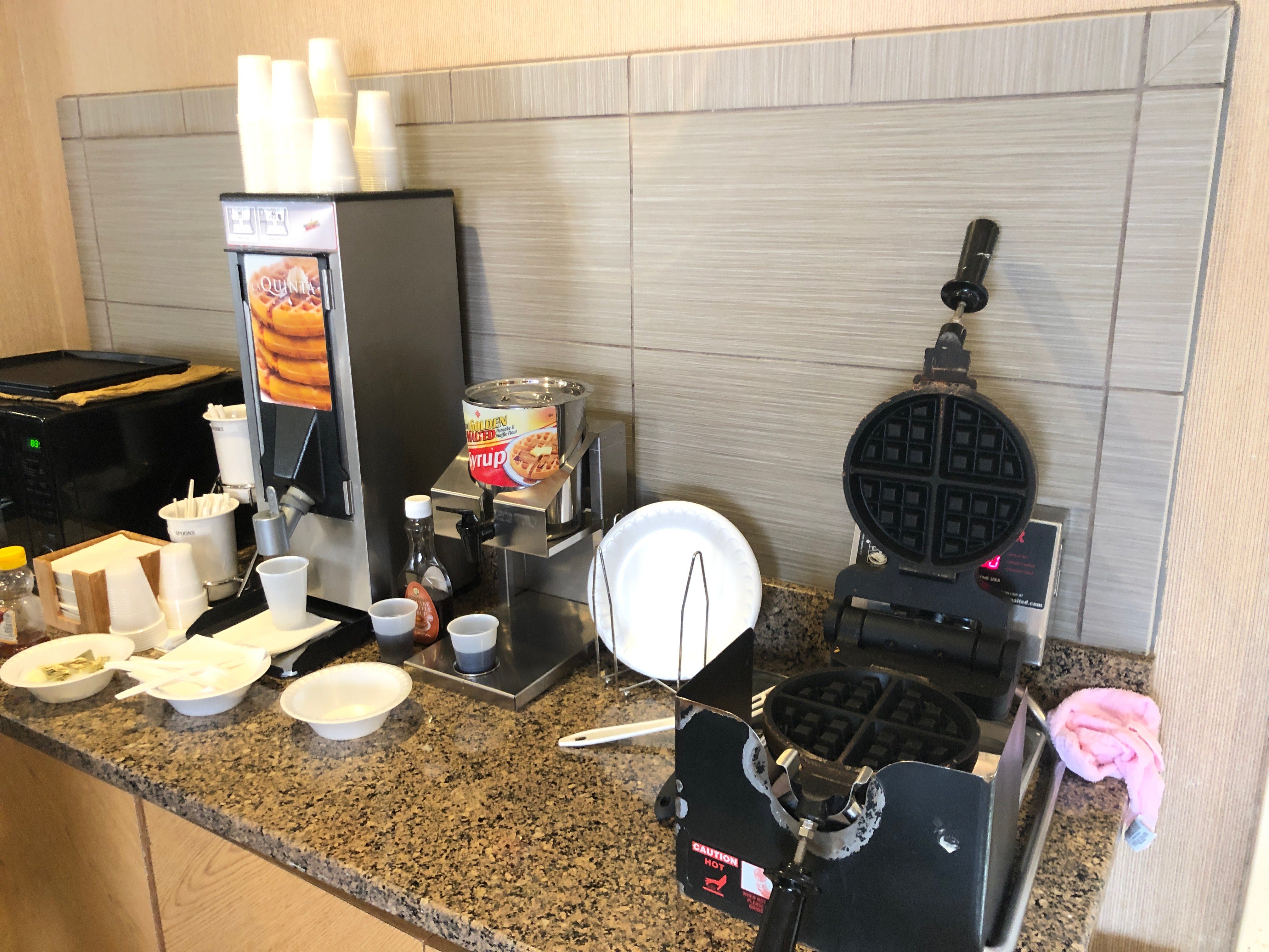 La Quinta Inn By Wyndham Auburn Worcester-餐饮