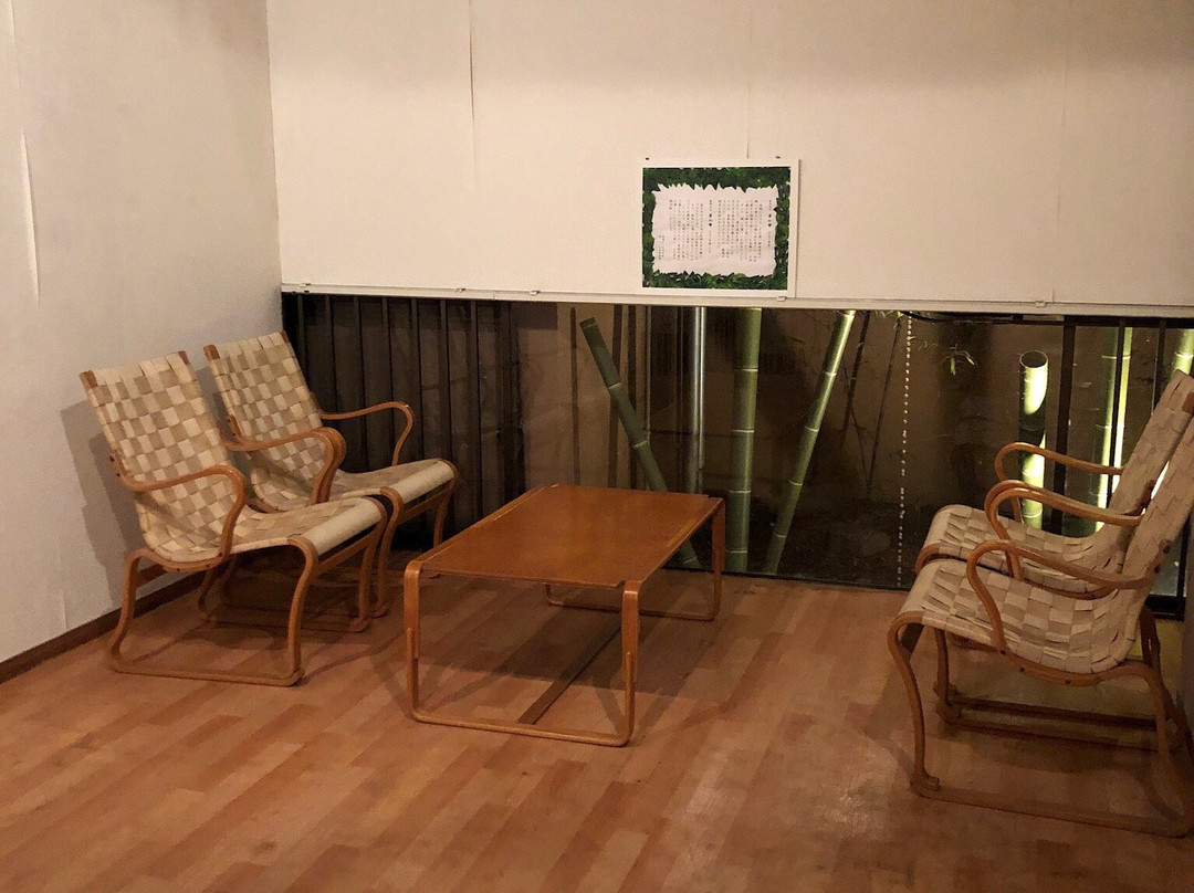 花之雫酒店主图