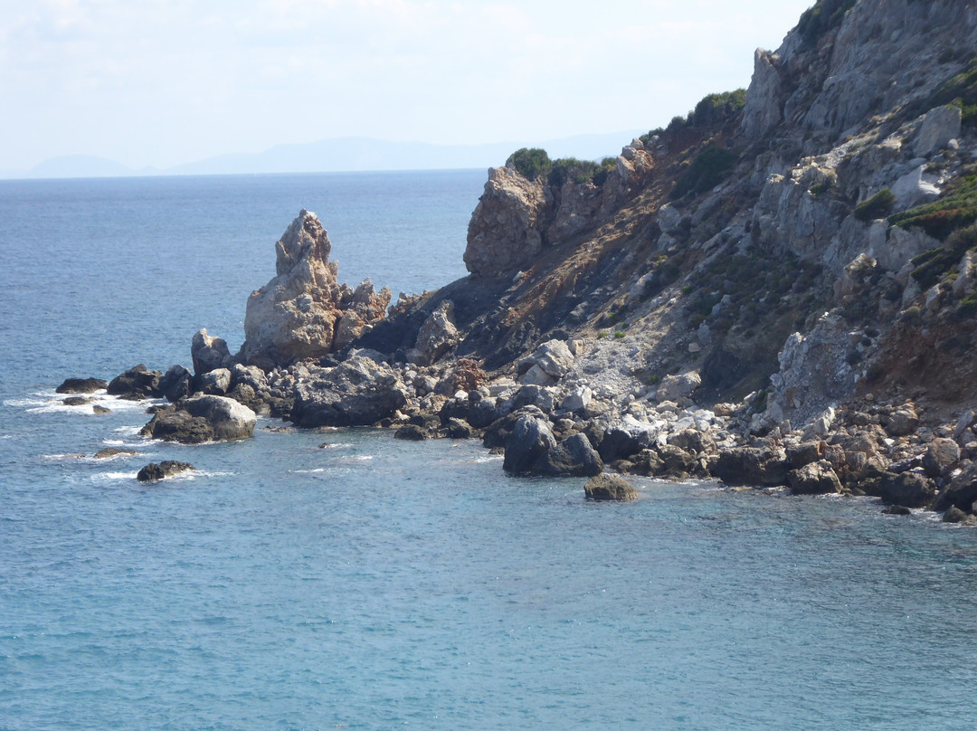 Kastro Beach景点图片