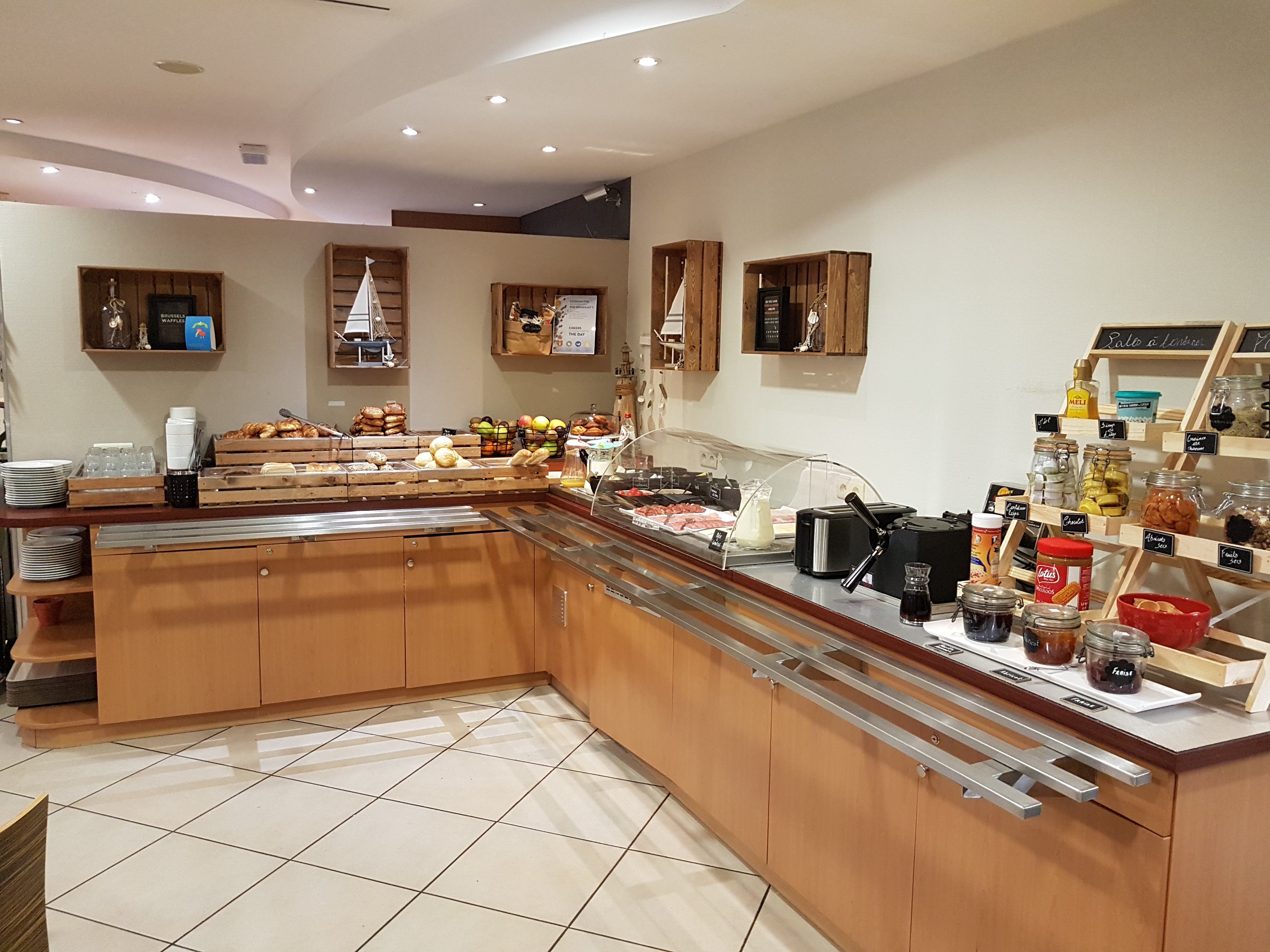 Ibis Liege Seraing-餐饮