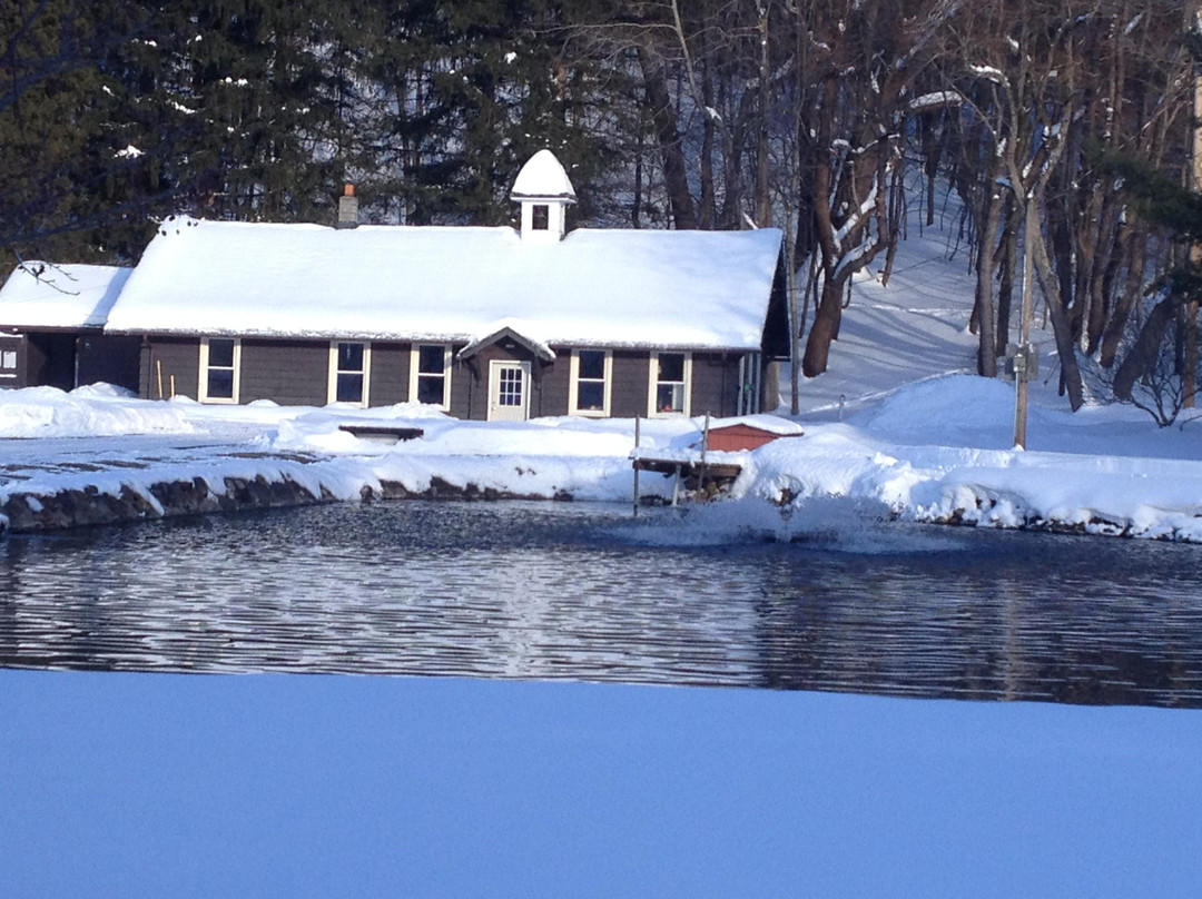 Fish Hatchery at Powder Mills Park景点图片