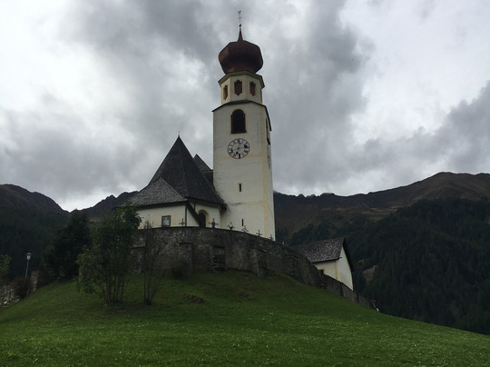 Chiesa S. Martin-Fundres必去景点