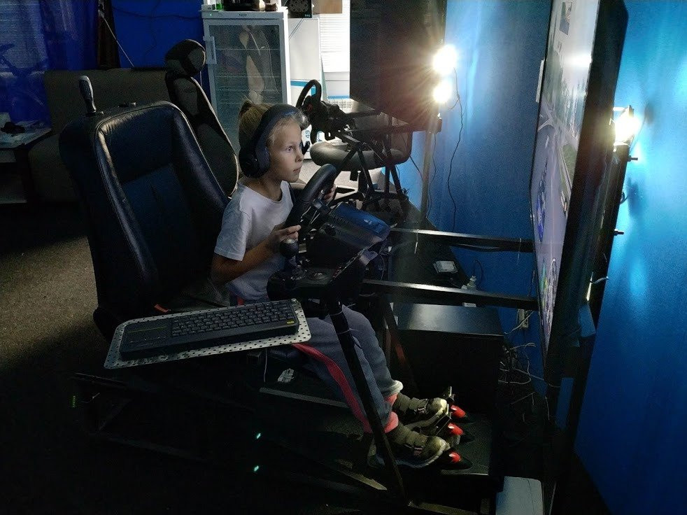 Virtual Reality Club ION景点图片