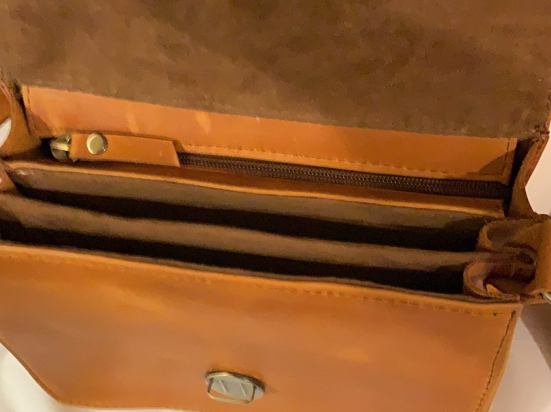 Nony Leather-会安必去景点