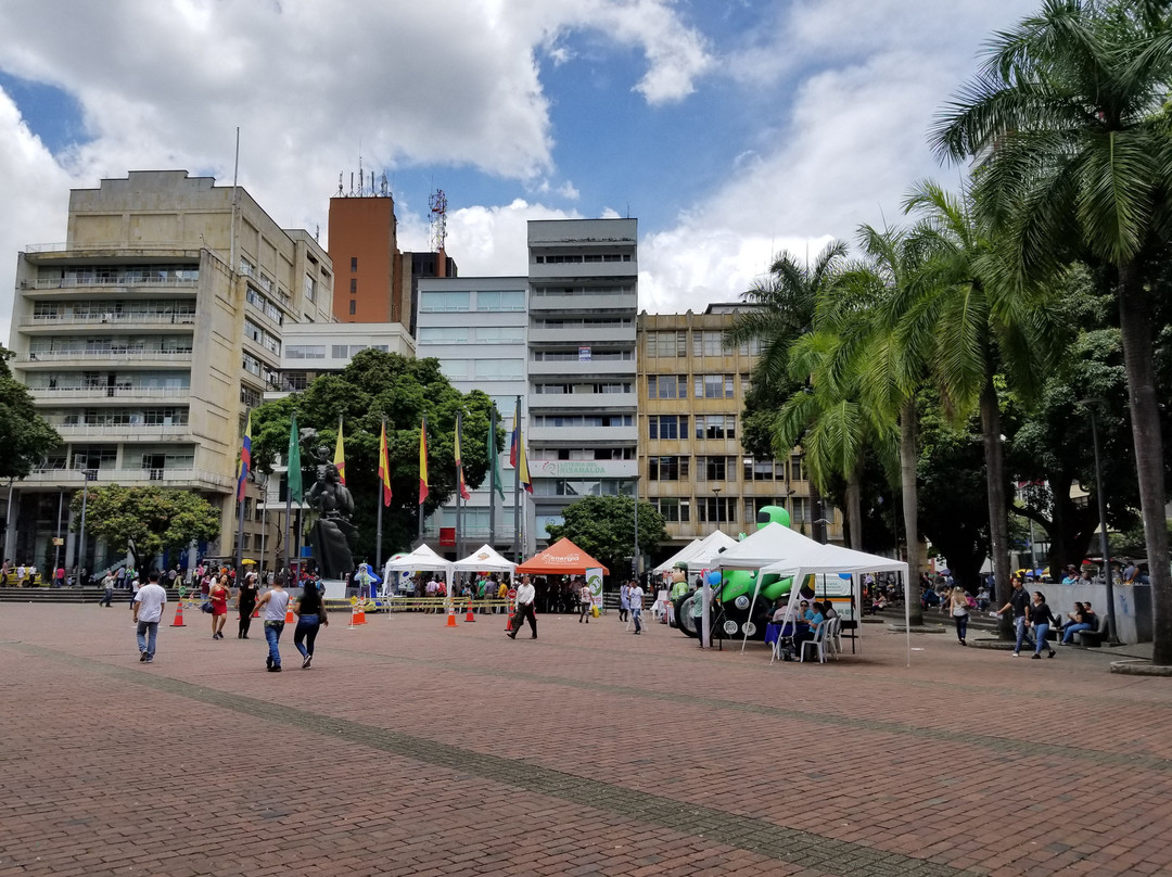 Plaza de Bolivar景点图片