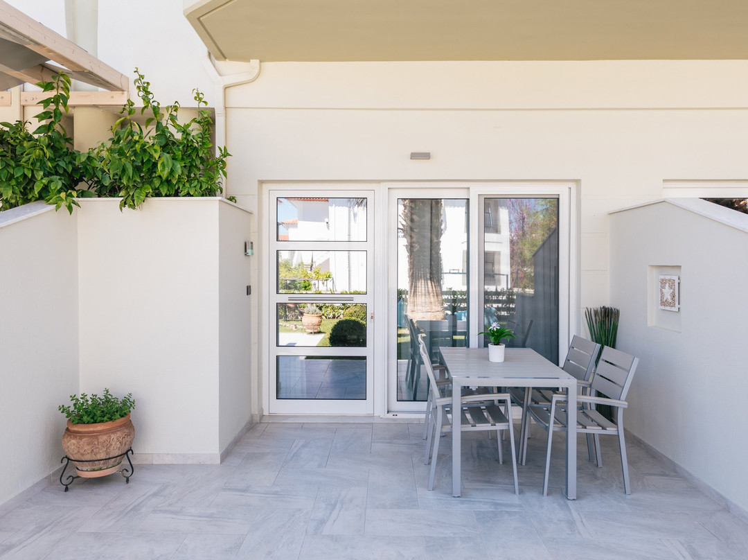 Minthi Boutique Apartments主图